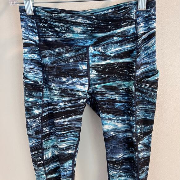 Lululemon Shorelines Multi Blue Fast & Free Crop Leggings Size 6 - Picture 4 of 10